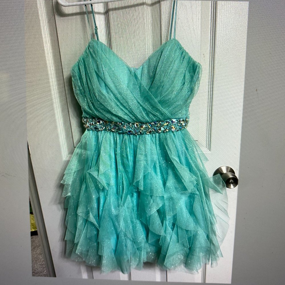 EUC B Darlin Short Ruffled Sparkle Prom Dress~9/10